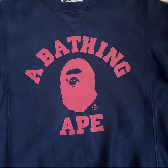 🖤 EUC🖤 A BATHING APE College Logo Crewneck Sweatshirt - Picture 3 of 8
